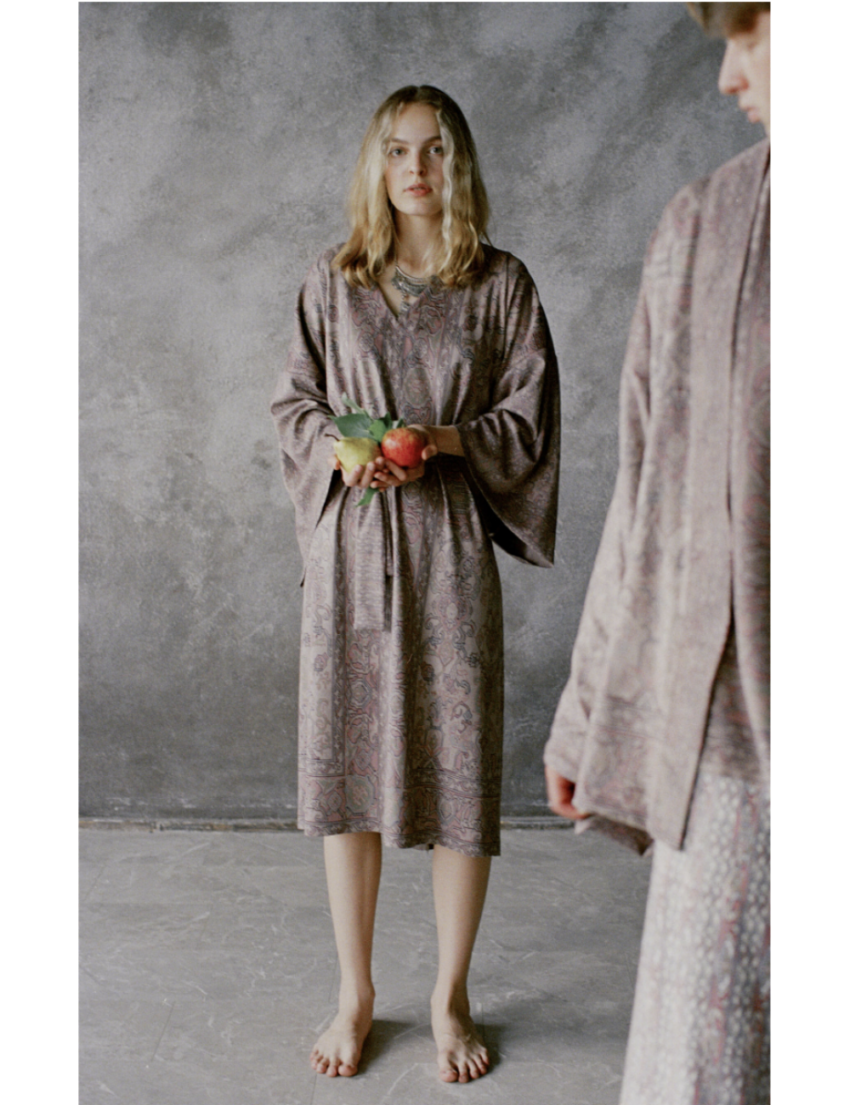 DRESS ASTGHIK